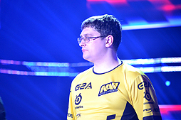 画像ギャラリー No.042のサムネイル画像 / 「World of Tanks」の世界大会「The Grand Finals 2015」。e-Sportsの新しいあり方さえ考えさせられた,意義深い戦いの模様をレポート