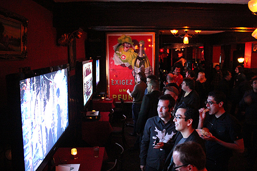 画像ギャラリー No.002のサムネイル画像 / 「シャドウ オブ ザ ダムド」,伝説のパンクロックバンドThe Damnedとのコラボレーションを発表。山岡 晃氏×The Damnedによる楽曲がゲームに収録