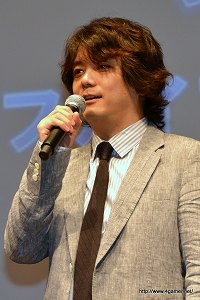 画像ギャラリー No.063のサムネイル画像 / 「ガンダムシリーズ」新作発表会の詳報レポートを掲載:サンライズ,バンダイナムコ,レベルファイブ――“三つの運命”は「機動戦士ガンダムAGE」で歴史を作るか?