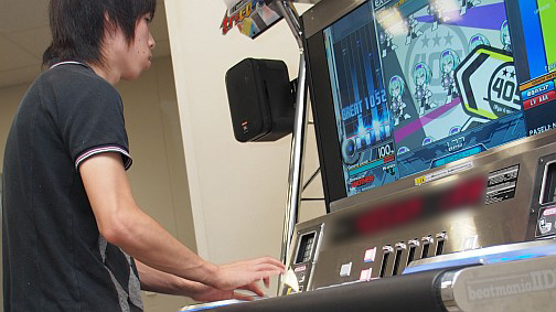 画像ギャラリー No.029のサムネイル画像 / 本日稼動の「beatmania IIDX 20 tricoro」ファーストステップガイドを掲載。トップランカー,TANMEN氏も納得の最新作を徹底解説