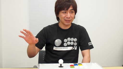 画像ギャラリー No.019のサムネイル画像 / 「隼」レバーはなぜ斜め上に入りにくいのか。HORI「ファイティングエッジ」開発陣とプロゲーマー・sako氏に聞く,アーケードスティックの最前線
