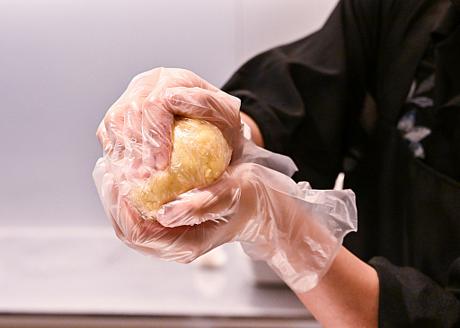 画像ギャラリー No.022のサムネイル画像 / モンハンワイルズのチーズナン作ってみた。