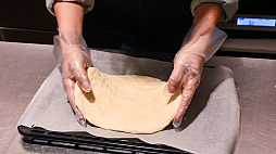 画像ギャラリー No.025のサムネイル画像 / モンハンワイルズのチーズナン作ってみた。