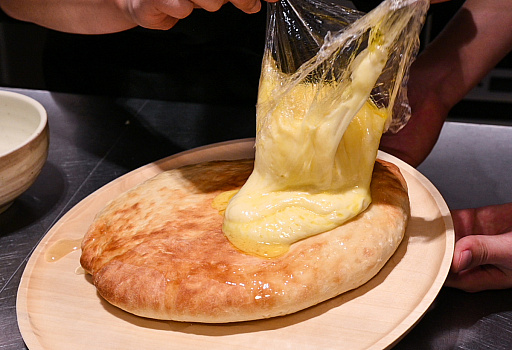 画像ギャラリー No.029のサムネイル画像 / モンハンワイルズのチーズナン作ってみた。