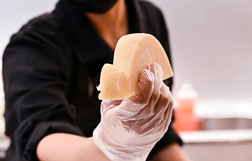 画像ギャラリー No.033のサムネイル画像 / モンハンワイルズのチーズナン作ってみた。