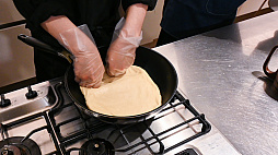 画像ギャラリー No.037のサムネイル画像 / モンハンワイルズのチーズナン作ってみた。