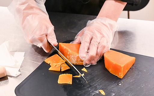 画像ギャラリー No.046のサムネイル画像 / モンハンワイルズのチーズナン作ってみた。