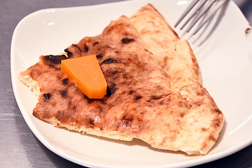 画像ギャラリー No.055のサムネイル画像 / モンハンワイルズのチーズナン作ってみた。