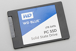 画像ギャラリー No.004のサムネイル画像 / Western Digital初のSSD「WD Blue SSD」レビュー。PCMark 8の高負荷テストで真の実力を洗い出してみた