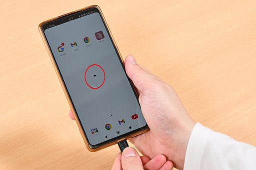 画像ギャラリー No.020のサムネイル画像 / 顔だけでゲームやってみるぜ! メガネに付ける未来的ハンズフリーマウス「JINS ASSIST」を実際に試してみた