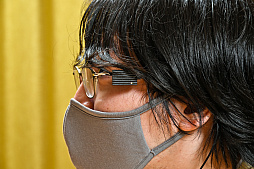 画像ギャラリー No.027のサムネイル画像 / 顔だけでゲームやってみるぜ! メガネに付ける未来的ハンズフリーマウス「JINS ASSIST」を実際に試してみた