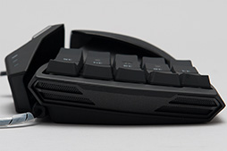 画像ギャラリー No.013のサムネイル画像 / 左手用キーパッドの新顔「Razer Orbweaver」レビュー。Razerらしいデザインに一新され,カスタマイズ性も高く