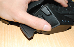 画像ギャラリー No.020のサムネイル画像 / 左手用キーパッドの新顔「Razer Orbweaver」レビュー。Razerらしいデザインに一新され,カスタマイズ性も高く