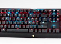 画像ギャラリー No.021のサムネイル画像 / 「Razer BlackWidow X Chroma」英語配列モデルを試す。「X」付きのBlackWidowは,従来モデルと何が違うのか