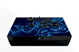 画像ギャラリー No.004のサムネイル画像 / Razer,初のPS4用アーケードスティック「Panthera」を発表。北米市場向けに199.99ドルで発売