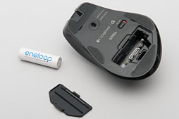 画像ギャラリー No.022のサムネイル画像 / 「G700s」「G500s」「G400s」レビュー(前編)。新生となったゲーム周辺機器ブランド「Logitech G」第1弾マウスのポイントを押さえる