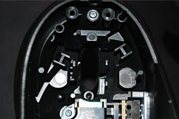 画像ギャラリー No.048のサムネイル画像 / 「G700s」「G500s」「G400s」レビュー(後編)。分解と挙動チェックで明らかにする新世代マウスの価値