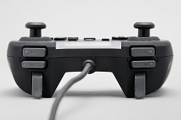 Fps特化 を謳うhoriのゲームパッド Fpsアサルトパッド レビュー 感度調節機能や追加ボタンは有用だが