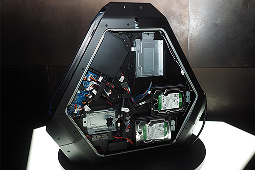 画像ギャラリー No.030のサムネイル画像 / 「ALIENWARE Graphics Amplifier」はPCIe 2.0 x4接続で,“描き戻し”も可能――ニューヨークで担当者に新製品のポイントを聞いてきた