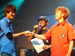 画像ギャラリー No.011のサムネイル画像 / 東西の凄腕プレイヤー達が5つのジャンルで激突。初開催となった「Red Bull 5G FINALS」の模様をレポート