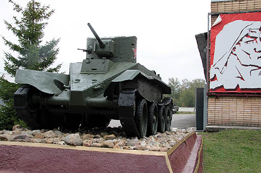 画像ギャラリー No.011のサムネイル画像 / オブイェークト! 戦車の王国へようこそ。「World of Tanks」の世界大会に合わせて行われた「クビンカ戦車博物館ツアー」をレポート