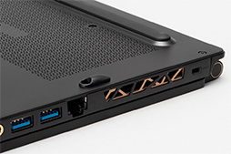 画像ギャラリー No.011のサムネイル画像 / 薄型のゲームノートPCを実現する「Max-Q」は2018年モデルでどこまで進化したか。MSIのGTX 1070搭載機で確かめてみた
