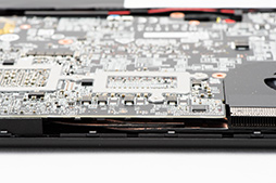 画像ギャラリー No.024のサムネイル画像 / 【PR】MSIのノートPC「GS65 Stealth」は,RTX 2080 Max-Q搭載でアンダー2kgを実現した真に持ち歩けるゲーマー向けPCだ