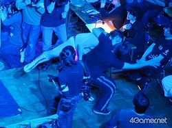 画像ギャラリー No.011のサムネイル画像 / 長島☆自演乙☆雄一郎選手がプロレスデビュー戦で勝利! ブラック★ロックシューターが戦ったり,ミルキィホームズが歌ったり泣いたり……と事件続発の「ブシロードレスリング」レポート