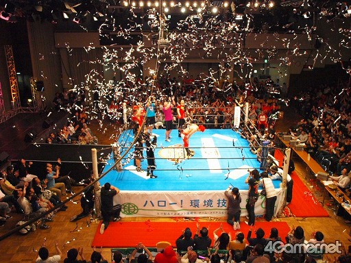 画像ギャラリー No.084のサムネイル画像 / 長島☆自演乙☆雄一郎選手がプロレスデビュー戦で勝利! ブラック★ロックシューターが戦ったり,ミルキィホームズが歌ったり泣いたり……と事件続発の「ブシロードレスリング」レポート