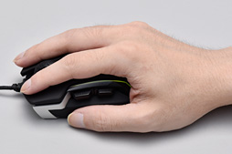 画像集 No.025のサムネイル画像 / Corsairの新型マウス「GLAIVE RGB」レビュー。「交換式左サイドパネル採用のIE3.0クローン」をじっくり使ってみた