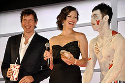 画像ギャラリー No.015のサムネイル画像 / ポール・W・S・アンダーソンさん,ミラ・ジョヴォヴィッチさん,中島美嘉さんらが登場した,「バイオハザードV:リトリビューション」ワールドプレミア試写会の模様をレポート