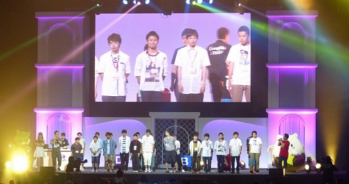 画像ギャラリー No.002のサムネイル画像 / パズドラ日本一のプレイヤーが決定。ガンホーフェスティバル2015「第3回パズドラジャパンカップ全国大会決勝戦&表彰式」の模様をレポート