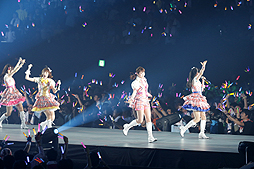 画像ギャラリー No.057のサムネイル画像 / 「アイドルマスター シンデレラガールズ」3周年記念ライブ,「THE IDOLM@STER CINDERELLA GIRLS 2ndLIVE PARTY M@GIC!!」をレポート。多彩な個性が競った魔法のパーティー