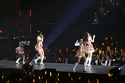 画像ギャラリー No.069のサムネイル画像 / 「アイドルマスター シンデレラガールズ」3周年記念ライブ,「THE IDOLM@STER CINDERELLA GIRLS 2ndLIVE PARTY M@GIC!!」をレポート。多彩な個性が競った魔法のパーティー