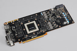 GeForce GTX 780」レビュー。新世代GPUシリーズ第1弾に見せかけた「低価格版GTX TITAN」の実力を探る