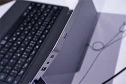 ²èÁü¥®¥ã¥é¥ê¡¼ No.009¤Î¥µ¥à¥Í¥¤¥ë²èÁü / Âè2À¤ÂåSurface¤Î¼ÂÎϤϤ¤¤«¤Ë¡© Tegra 4ÅëºÜ¤ÎSurface 2¤ò¤¸¤Ã¤¯¤ê¿¨¤Ã¤Æ¤ß¤¿¡£¡Ö´Ï¤³¤ì¡×¤Îưºî¥à¡¼¥Ó¡¼¤â¤¢¤ê