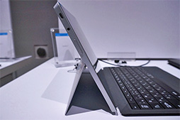 ²èÁü¥®¥ã¥é¥ê¡¼ No.010¤Î¥µ¥à¥Í¥¤¥ë²èÁü / Âè2À¤ÂåSurface¤Î¼ÂÎϤϤ¤¤«¤Ë¡© Tegra 4ÅëºÜ¤ÎSurface 2¤ò¤¸¤Ã¤¯¤ê¿¨¤Ã¤Æ¤ß¤¿¡£¡Ö´Ï¤³¤ì¡×¤Îưºî¥à¡¼¥Ó¡¼¤â¤¢¤ê