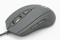 画像ギャラリー No.002のサムネイル画像 / Mionixのゲーマー向けマウス「CASTOR」レビュー。3310センサー搭載の右手用中型モデルは買いか