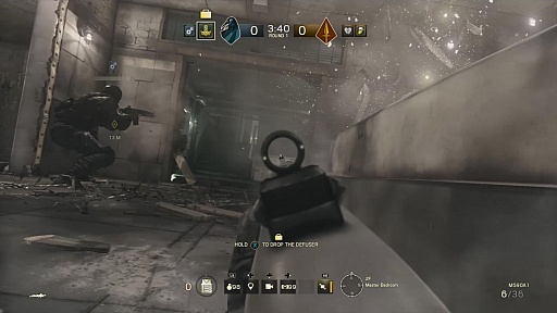 画像ギャラリー No.004のサムネイル画像 / シリーズ最新作となる「レインボーシックス シージ」をプレイ。特殊部隊の隊員となり,敵チームとの緊張感の高すぎる攻防戦を体験せよ