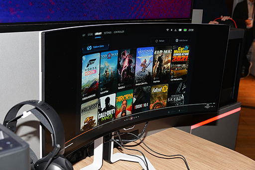 画像ギャラリー No.008のサムネイル画像 / 携帯型ゲームPC「Legion Go」の新製品やRTX 50&Core Ultra 200HX搭載ゲームノートPCをLenovoが展示