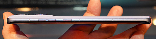 画像ギャラリー No.005のサムネイル画像 / 最短19分で満充電できるミドルクラス市場向けスマホ「motorola edge 50 pro」が国内発売