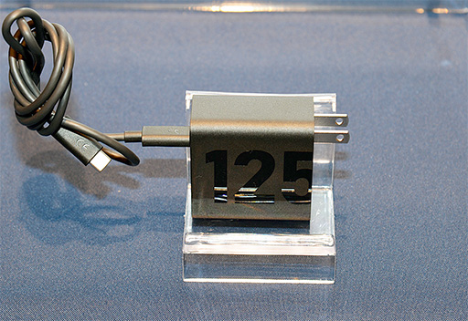 画像ギャラリー No.009のサムネイル画像 / 最短19分で満充電できるミドルクラス市場向けスマホ「motorola edge 50 pro」が国内発売