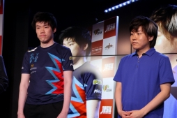 画像ギャラリー No.003のサムネイル画像 / 第18回アジア競技大会のeスポーツ日本代表選考会が開催。「ウイイレ2018」「StarCraft II」など5タイトル12名の選手が発表に