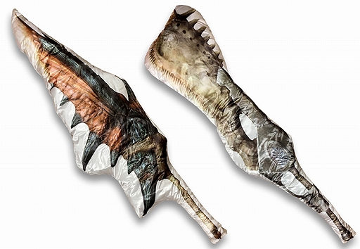 画像ギャラリー No.001のサムネイル画像 / イーカプコン限定リクエスト企画「モンスターハンター:ワールド 大剣抱き枕」の予約受付が本日スタート