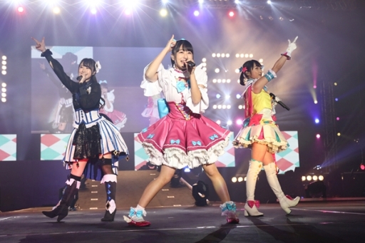 画像ギャラリー No.007のサムネイル画像 / セインツの3人が登場した「み〜んなでキラッとプリティーライブ2018」をレポート。ドリームチーム「ドロマゲドン・ひ」による新曲も