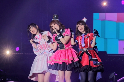 画像ギャラリー No.012のサムネイル画像 / セインツの3人が登場した「み〜んなでキラッとプリティーライブ2018」をレポート。ドリームチーム「ドロマゲドン・ひ」による新曲も