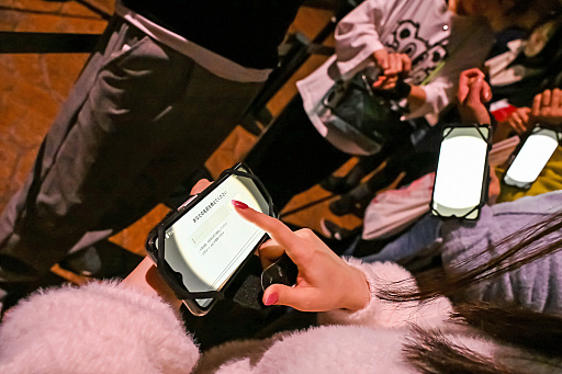 画像ギャラリー No.007のサムネイル画像 / イマーシブ・フォート東京の「Identity V 第五人格」アトラクションで脱出なるか!? リアルでロッカーにギュウ詰めの体験レポ