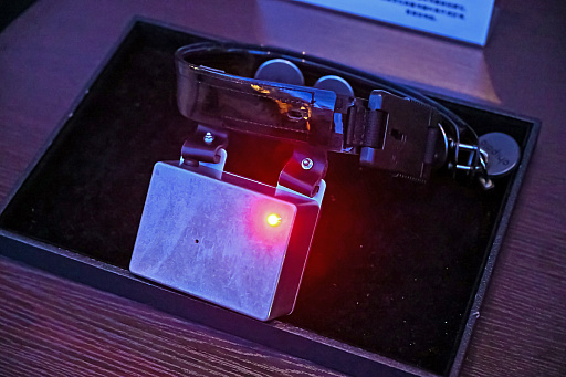 画像ギャラリー No.034のサムネイル画像 / イマーシブ・フォート東京の「Identity V 第五人格」アトラクションで脱出なるか!? リアルでロッカーにギュウ詰めの体験レポ