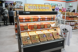 画像ギャラリー No.063のサムネイル画像 / イマーシブ・フォート東京の「Identity V 第五人格」アトラクションで脱出なるか!? リアルでロッカーにギュウ詰めの体験レポ