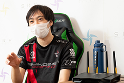 画像ギャラリー No.009のサムネイル画像 / 【PR】プロチーム「忍ism Gaming」に聞くASUS製ゲーマー向け無線LANルーターの魅力とは? ルーターにこだわるとゲームの快適さが変わる